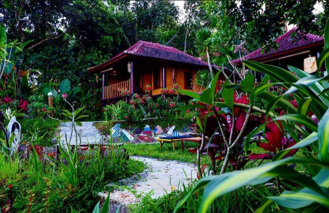 Sky Garden Lombok Apartment Тетебату Екстериор снимка
