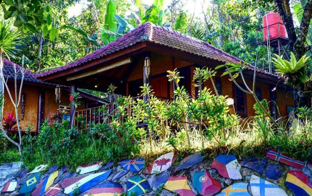 Sky Garden Lombok Apartment Тетебату Екстериор снимка